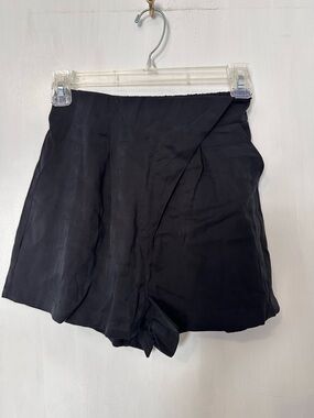 Young Girls / Junior’s Super Down Black Wrap Shorts, Size XS, NWT